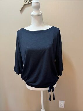 Jones New York Navy Tie-Hem Wide Neck Top Size Small
